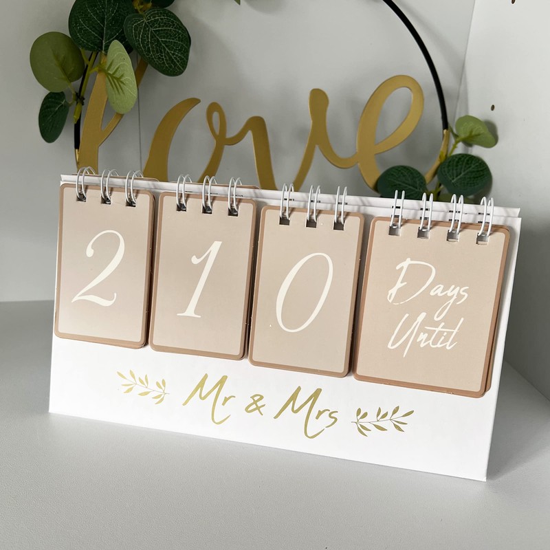 Mr & Mrs - Wedding Countdown Calendar Engagement Gift Planning