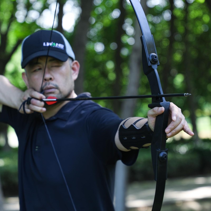 LWANO Recurve Bow for Adults - Archery Takedown Bow and