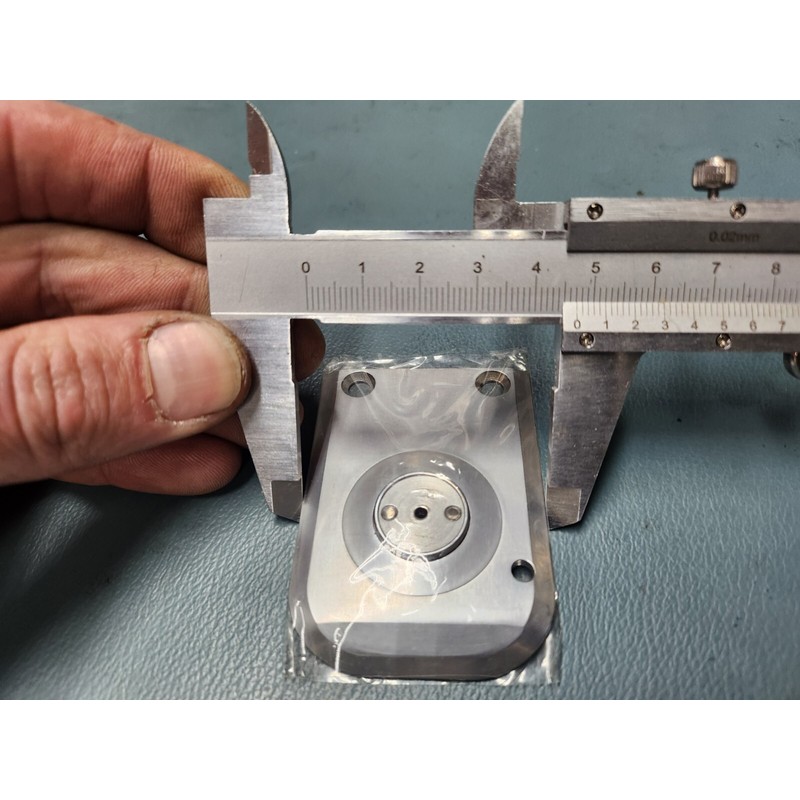 SWF Embroidery Machine needle Plate Flat 48mm With Lip