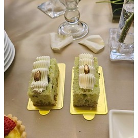 YYaaloa YYaaloa Mini Rectangular Golden Cake Boards Mousse Cupcake Base Paper Plates Rectangular Dessert Board Base for Cake DIY, Baking Dessert Party Wedding Birthday (Rectangular, 50pcs)