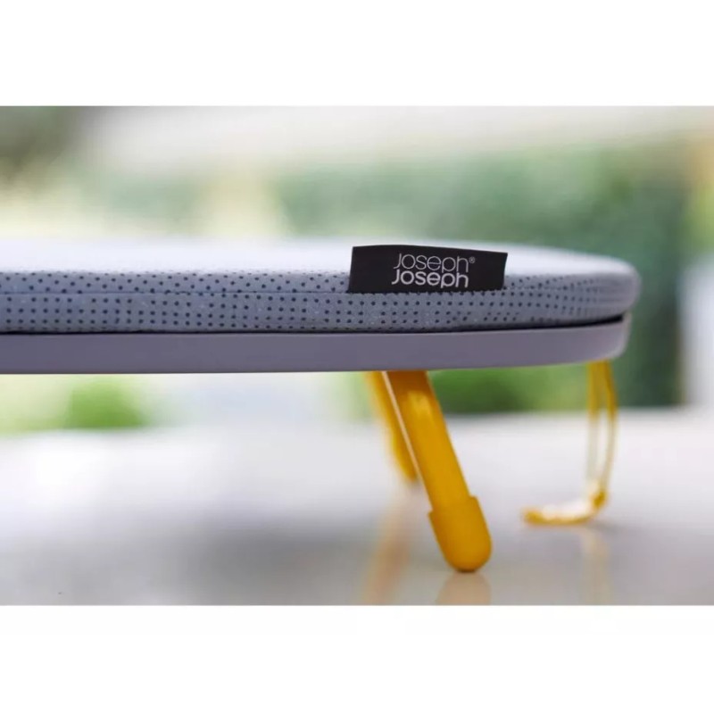 Joseph Joseph Burro De Planchar Plegable Con Gancho De Mesa