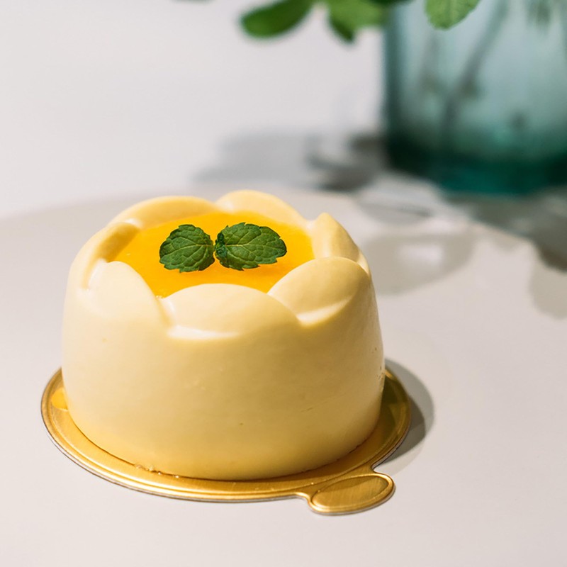 200pcs Mini Golden Cake Boards Round and Square Cupcake Base