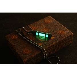 TEC Accessories - Embrite Glow Fob - Black Anodized Aluminum - Green Embrite Pellet - Glow in the Dark Keychain Accessories - Everyday Carry Key Fob Keychain for Indoor and Outdoor Use