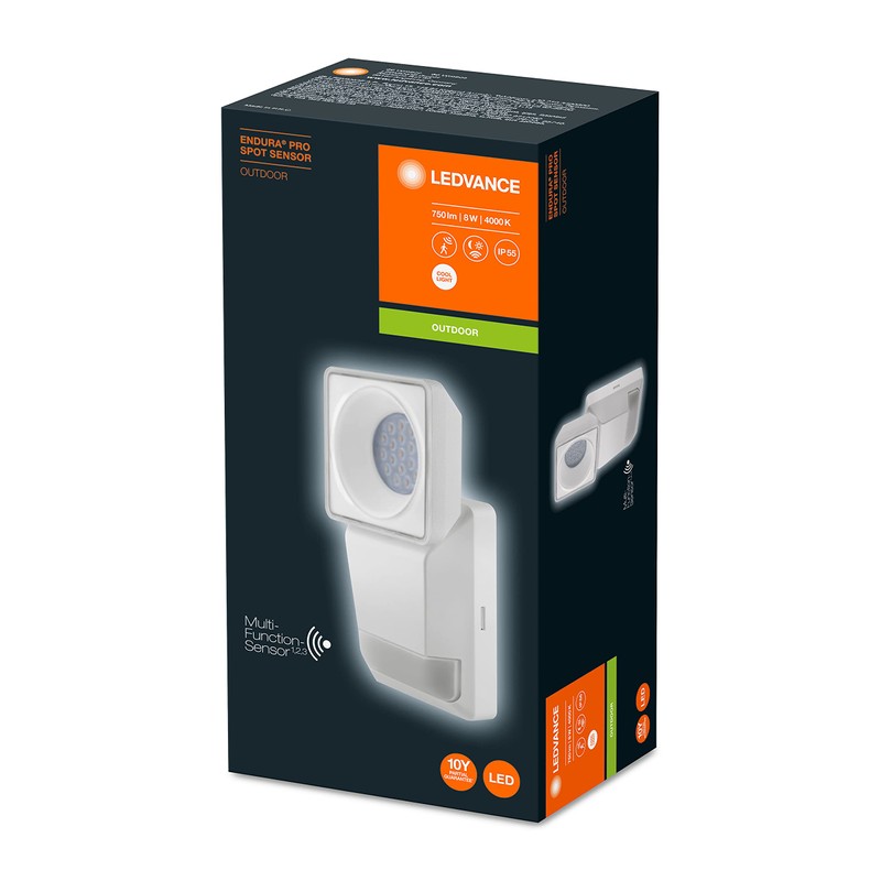 Ledvance LED Floodlight, Light for Outdoor Use, Warm White, 151