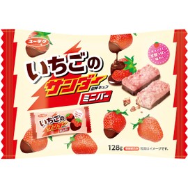 Yuraku Seika Strawberry Thunder Mini Bar, 4.5 oz (128 g)