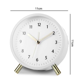 Wecker Analog Ohne Ticken - Metall Wecker mit Nachtlicht,Batteriebetrieben - Modern Vintage Wecker Analog für Schlafzimme, Büro (Weiß)