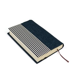 un deux book cover with bookmark string (navy)