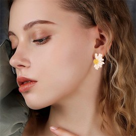 coadipress Vintage Flower Stud Earrings for Women Gold Statement Earrings Bohemian Gold Metal Flower Earrings Exaggerated Oversized Daisy Flower Earrings Statement Jewelry (White)