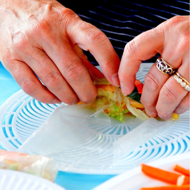 Rolling Fun - R22 Rice Paper Roll Water Bowl- Clear