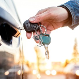 LIFKOME Marathon Running Keychain Runner Keychain Running Hanging Keyring Handbag Purse Charm Marathon Runner