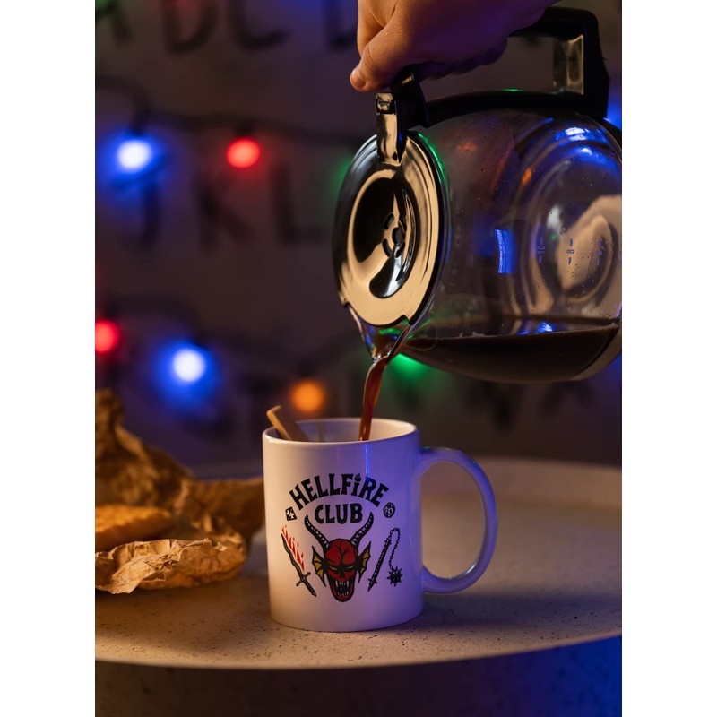 Grupo Erik Kaffeetasse, Stranger Things Hellfire Club Tasse, Kafeetasse aus
