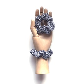 Bobblelady 6 pcs Gingham Scrunchies. Small Sized/Small Check, 8 cm Across. Hair Scrunchie Ponytail Holder. Suit Child/Thin Hair Or If You Like A Less Bulky Scrunchie. Navy
