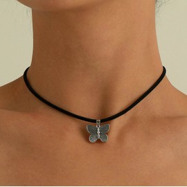 Atentuyi Boho Butterfly Choker Necklace Black Suede Choker Velvet Necklace Chain Short Leather Necklace Silver Pendant Necklace for Women and Teenage Girls Everyday Jewellery