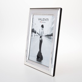 Valenti&Co. Photo Frame - Silver in Hammered Look - Shiny Wedding, Birthday of Friends or for Parents - for Photos in the Format 15 x 20 cm