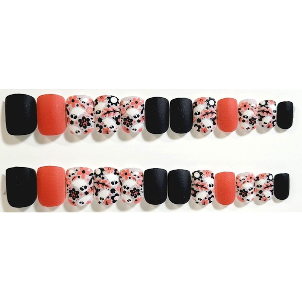 Itty Bitty Cutie Boo Matte Extra Short Square Press On