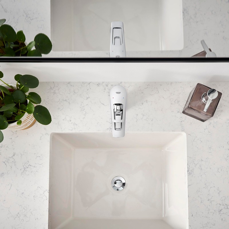 GROHE Bauloop Single Hole Single-Handle S-Size Bathroom Faucet 1.2 GPM,