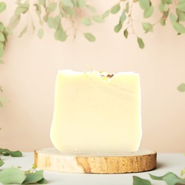Shower butter blossom freshness, particularly rich soap, shower soap, vegan, plastic-free, high overgreasing, without palm oil, handmade natural soap from small Auszeit Manufaktur