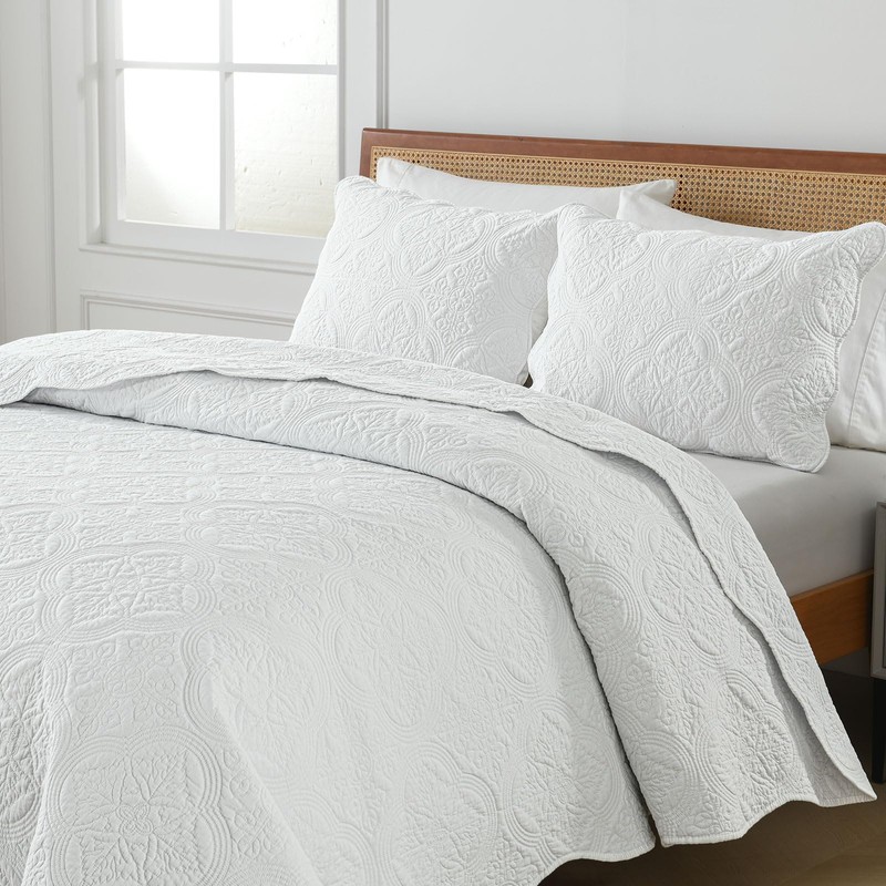 Boryard White California King Quilt Set - 100% Cotton Embossed