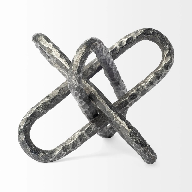Homeroots Silver Metal Chain Link Sculpture