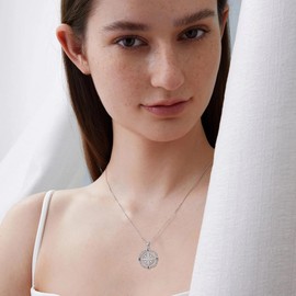 Diamond Compass Necklace for Women 925 Sterling Silver Lab-Grown Diamond Vintage Style Filigree Compass Pendant Necklaces Christmas Birthday Gifts