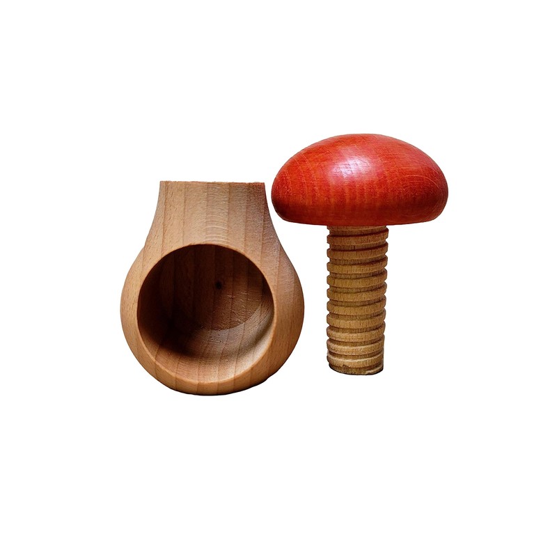 Wooden World 2 x Nutcracker made from natural beech wood