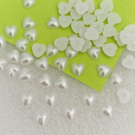 MajorCrafts® 240pcs 8mm White Flat Back Heart Shaped Resin Pearls Arts and Crafts Gems