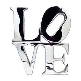 Letras "Love" de metal macizo. Para decorar estantes, mesas o como centro de mesa en eventos especiales, transmite un mensaje de amor con este letrero LOVE moderno en cualquier ambiente.