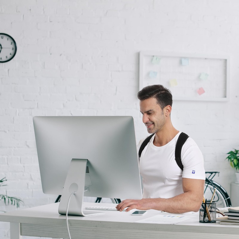 Actirun Posture Corrector (Black, Medium)