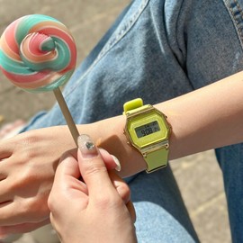 Ice Watch Digital Ladies Ice Watch Digital Ice Digit Retro, Daiquiri Green, watch