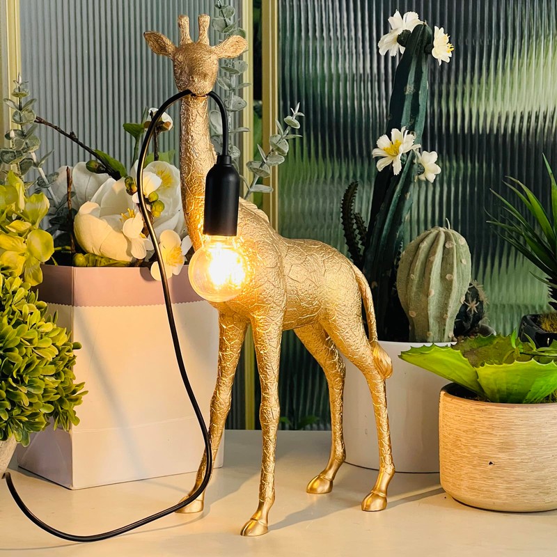 HTXRUCY Resin Giraffe Table Lamp Modern Giraffe Desk Light Fixture
