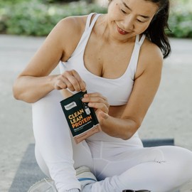 Nuzest - Pea Protein Powder - Clean Lean Protein, Premium Vegan Plant Based Protein Powder, Dairy Free, Gluten Free, GMO Free, Naturally Sweetened Protein Shake, Wild Strawberry, 1 Serving, 0.9 oz