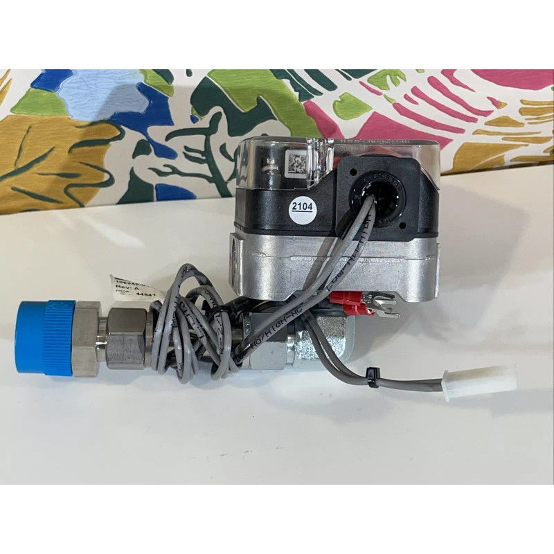 Dungs GML-A4-4-4 Gas Pressure Switch 1-20″ WC NEMA 4 +