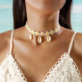 Inateannal Vintage Lace Flower Choker Necklace Cowrie Shell Pendant Necklace Daisy Flower Lace Collar Necklaces Summer Beach Seashell Necklaces Jewelry for Women