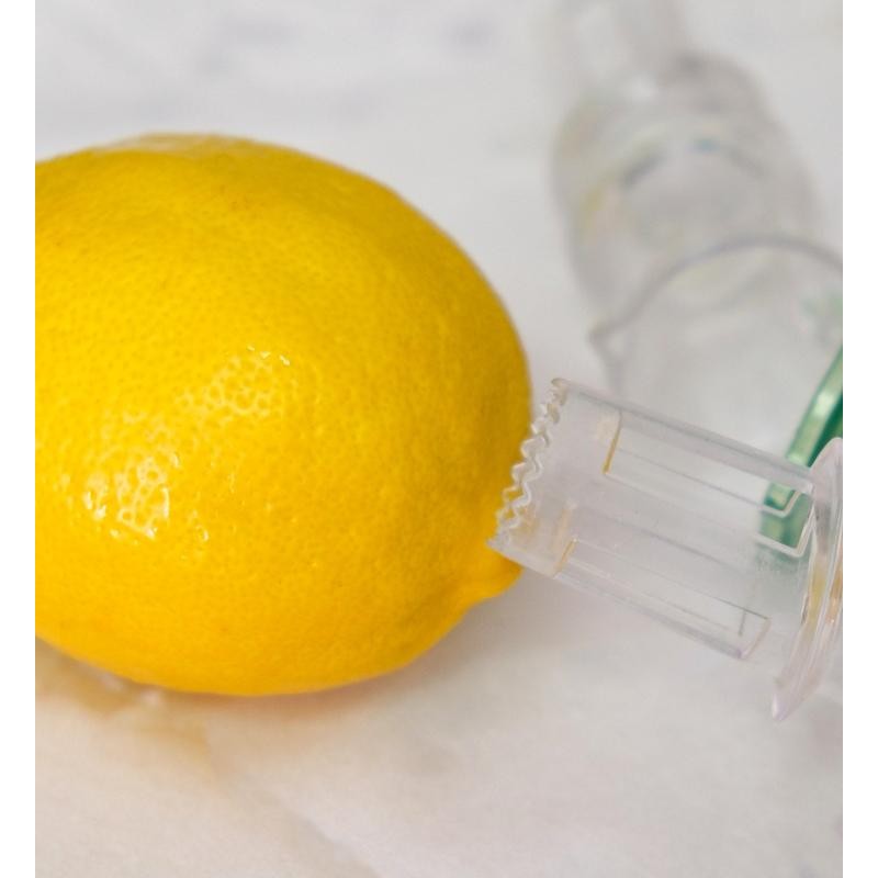 YZC Lemon Squeezer 2-Pack BPA-Free Plastic Lime Juicer Kitchen Fruit