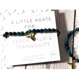 Agate Crystal Bracelet with Gold Fish Tail Charm - Teal Gemstone Stretchy Beaded Bracelet with Lava Stone for Diffusing Essential Oil (6.5 inch Medium)