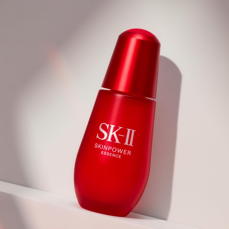 SK-II SKINPOWER Essence - Pore Minimizing Face Serum to Target