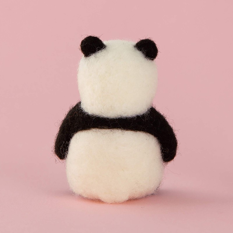 Hamanaka Wool Felt Kit, Animal Made with Needle Felt Panda