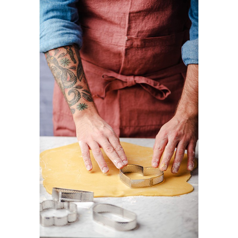 Decora 0064087 Perforated Stainless Steel Heart Baking Frame 24 x