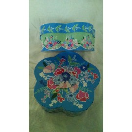 Homemade Dangerously Delicious Homebaked Crispy Chocolate Chip Cookies..Baked Fresh..Gift - Blue and Pink