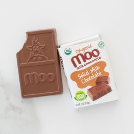 Moo Chocolates Organic Solid Milk Chocolate Mini Bars 0.7oz, 14 ct (Pack of 1) | USDA Organic, Non-GMO | 110 Calorie Snacks for On-the-Go, Lunchboxes, Office