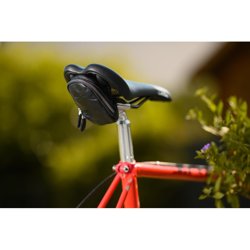 Gusti Rain Cover for Saddle Leather – Regine Cover Saddle