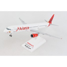 Daron SKR801 Skymarks Avianca A321 1/150 W/Gear Model Kit