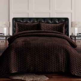 Tribeca Living Velvet Queen Quilt Set, Three-Piece Lugano Honeycomb Stitch Bedding, Super Soft 260GSM Velvet, Oversized Quilt and Two Sham Pillowcases, Chocolate