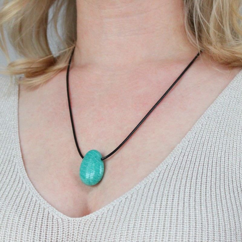 Echter Amethyst Tropfenanhänger mit gewachstem Baumwollband - Gebohrter Trommelstein -