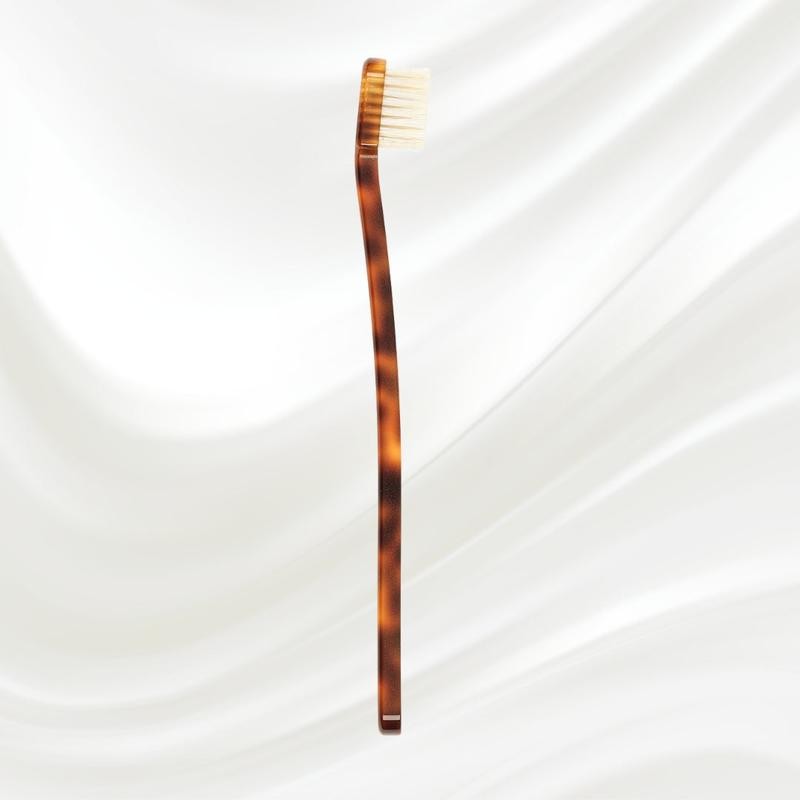 Coccola Toothbrush with Natural Bristles - Medium - Color: Classic