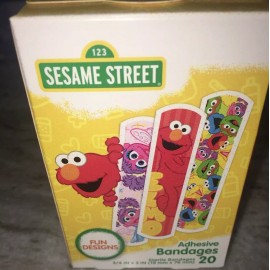 Sesame Street elmo adhesive bandages 1pk of 20 Bandages-Brand New-SHIPS N 24 HOURS