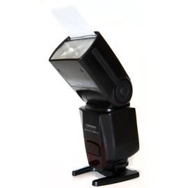 YONGNUO YN560-III-USA Speedlite Flash con Receptor Integrado de 2.4 GHz para Canon, Nikon, Pentax, Olympus, GN58, garantía de EE. UU. (Negro)
