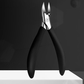 Professional Toenail Clippers for Ingrown Toenails, Curved Blade Nail Clippers with Anti-Slip Long Handle for Fine Trimming – Heavy Duty Nail Cutter for Men, Women, Seniors (Black)