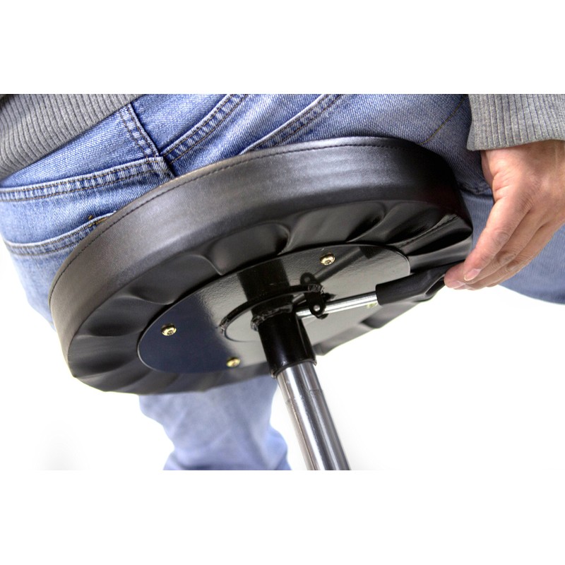 WEN 73012T 300-Pound Capacity Pneumatic Rolling Mechanic Stool