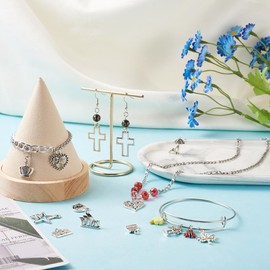 KISSITTY 120Pcs 30 Styles Assorted Tibetan Alloy Charms Bulk Vintage Pendant Necklace Mixed Shape Pendants Antique Silver Dangle Charms for Bracelets Necklaces DIY Jewelry Making Supplies